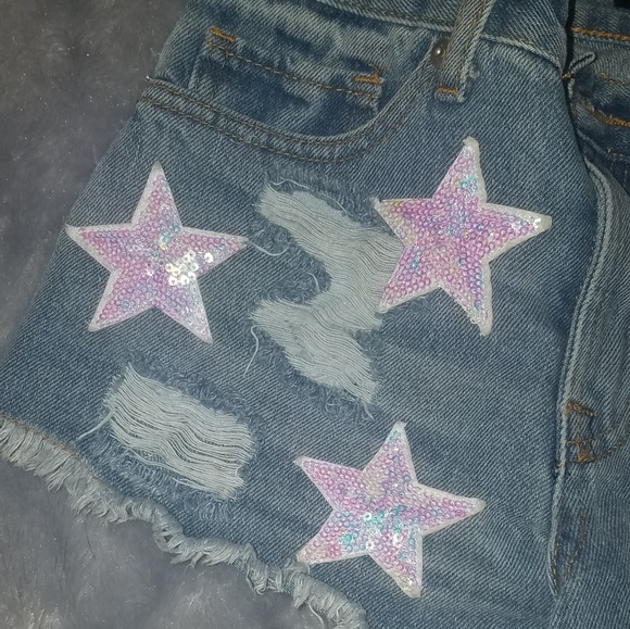 💲💲 5/$25 Forever 21 Distressed Booty Shorts - Picture 3 of 6